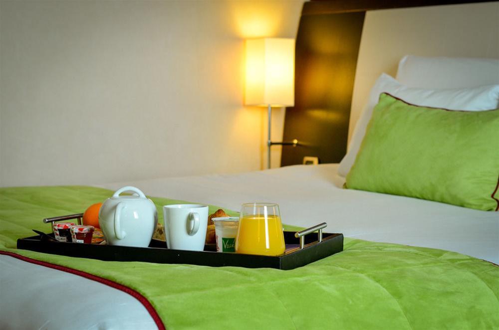 Mercure Angers Centre Gare Eksteriør bilde